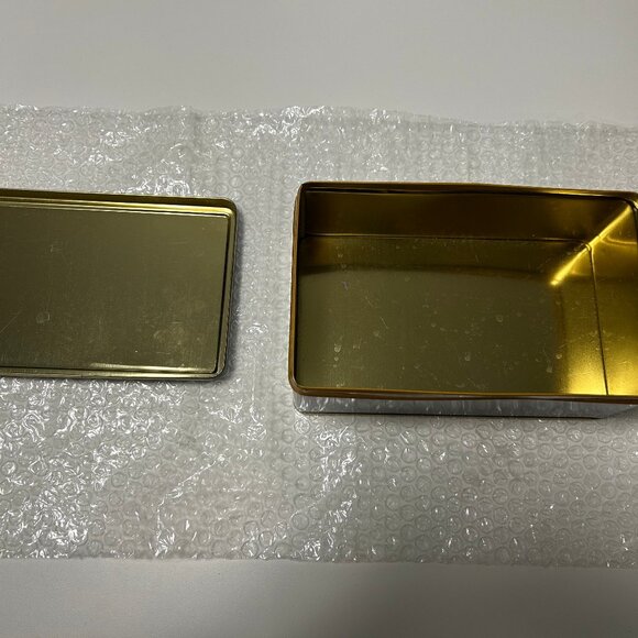 Eaton's Metal Tin - Picture 7 of 7